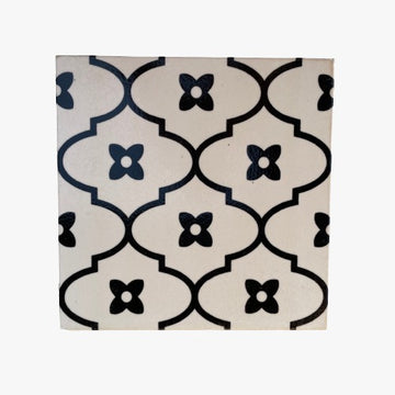 Black & White Arabesque Pattern Tile